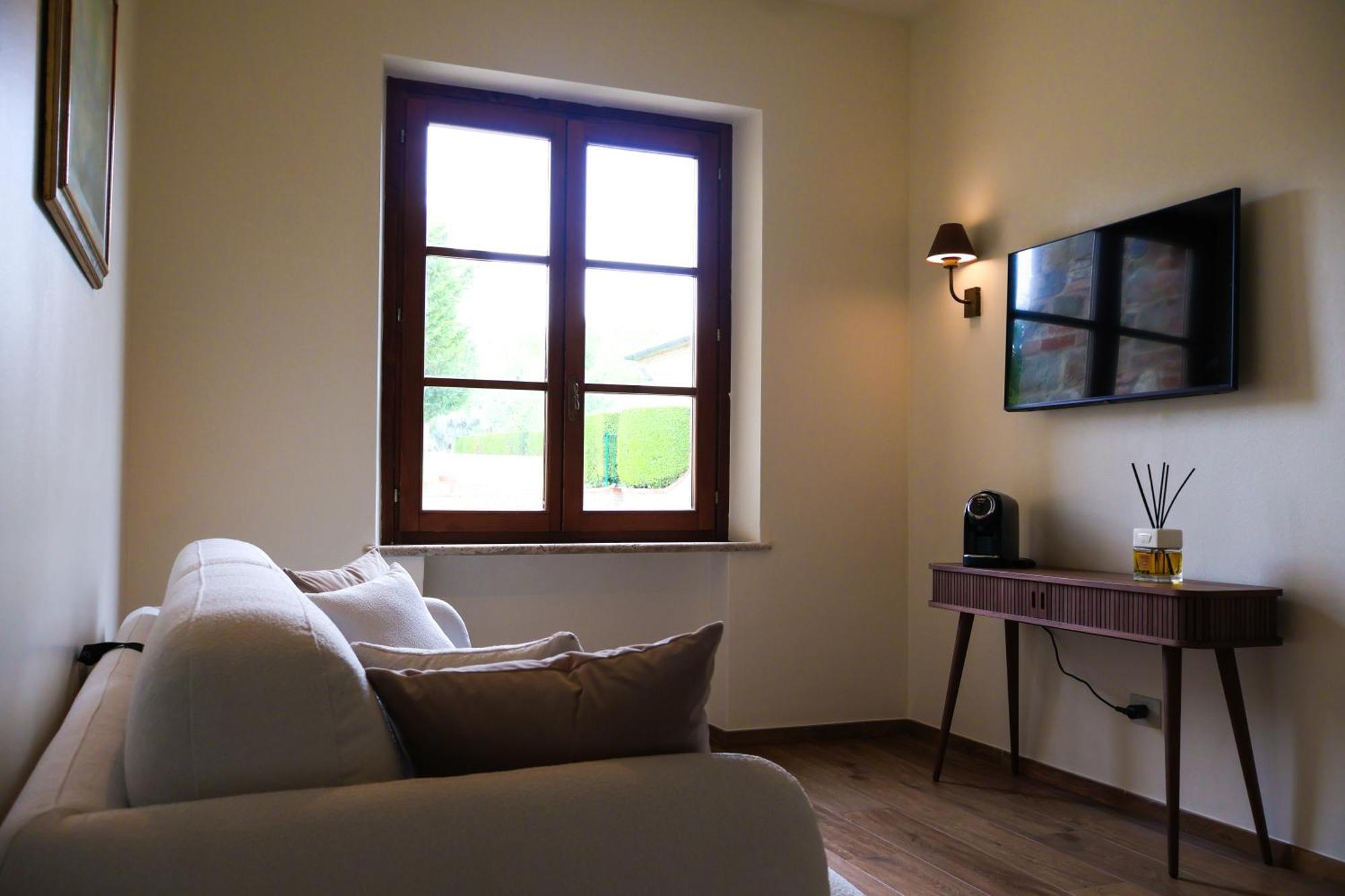 Poggio Paradiso Resort & Spa Montefollonico Экстерьер фото