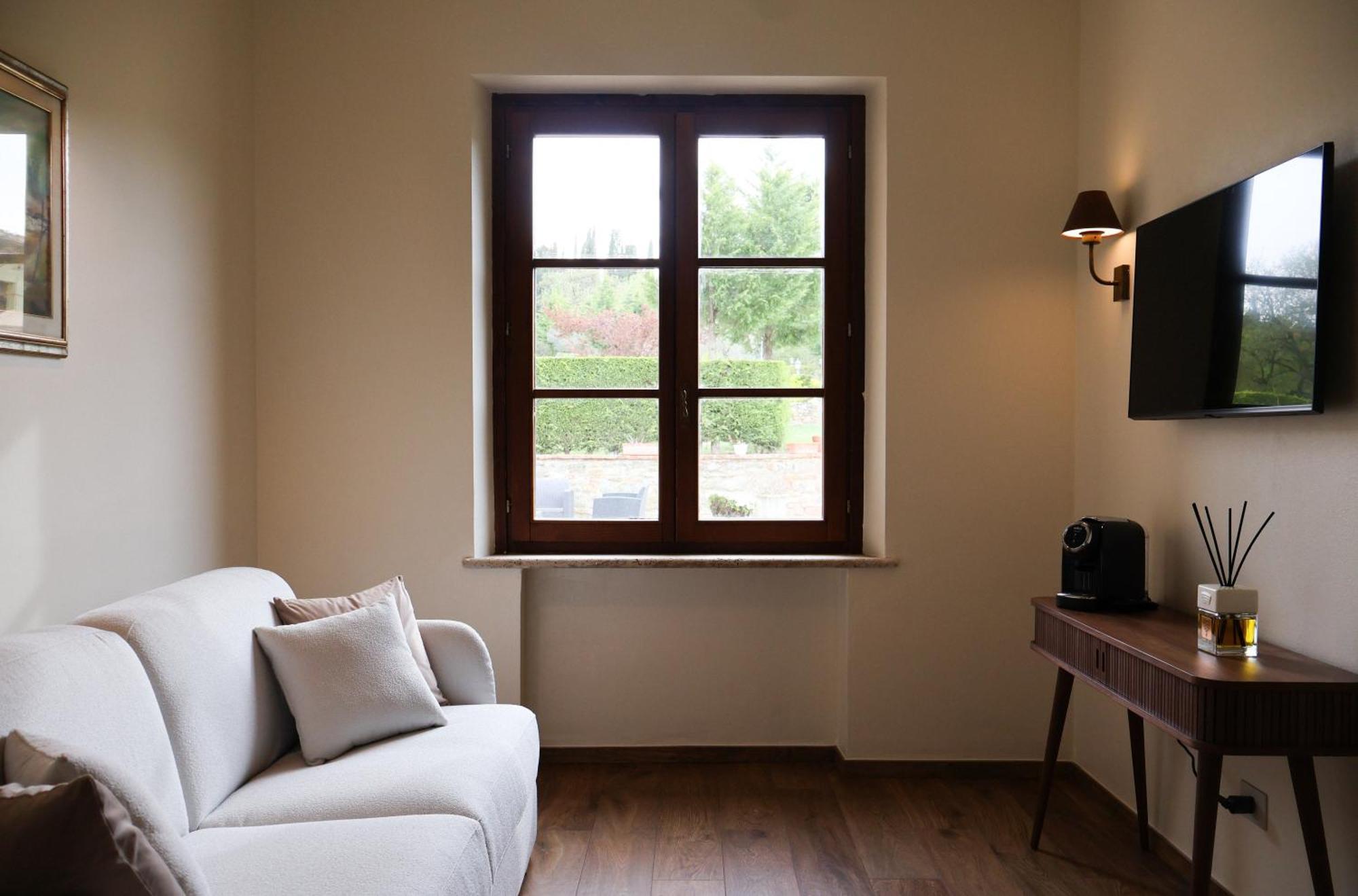 Poggio Paradiso Resort & Spa Montefollonico Экстерьер фото