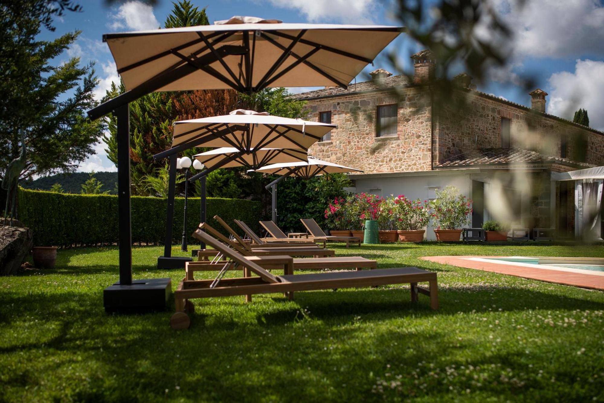 Poggio Paradiso Resort & Spa Montefollonico Экстерьер фото