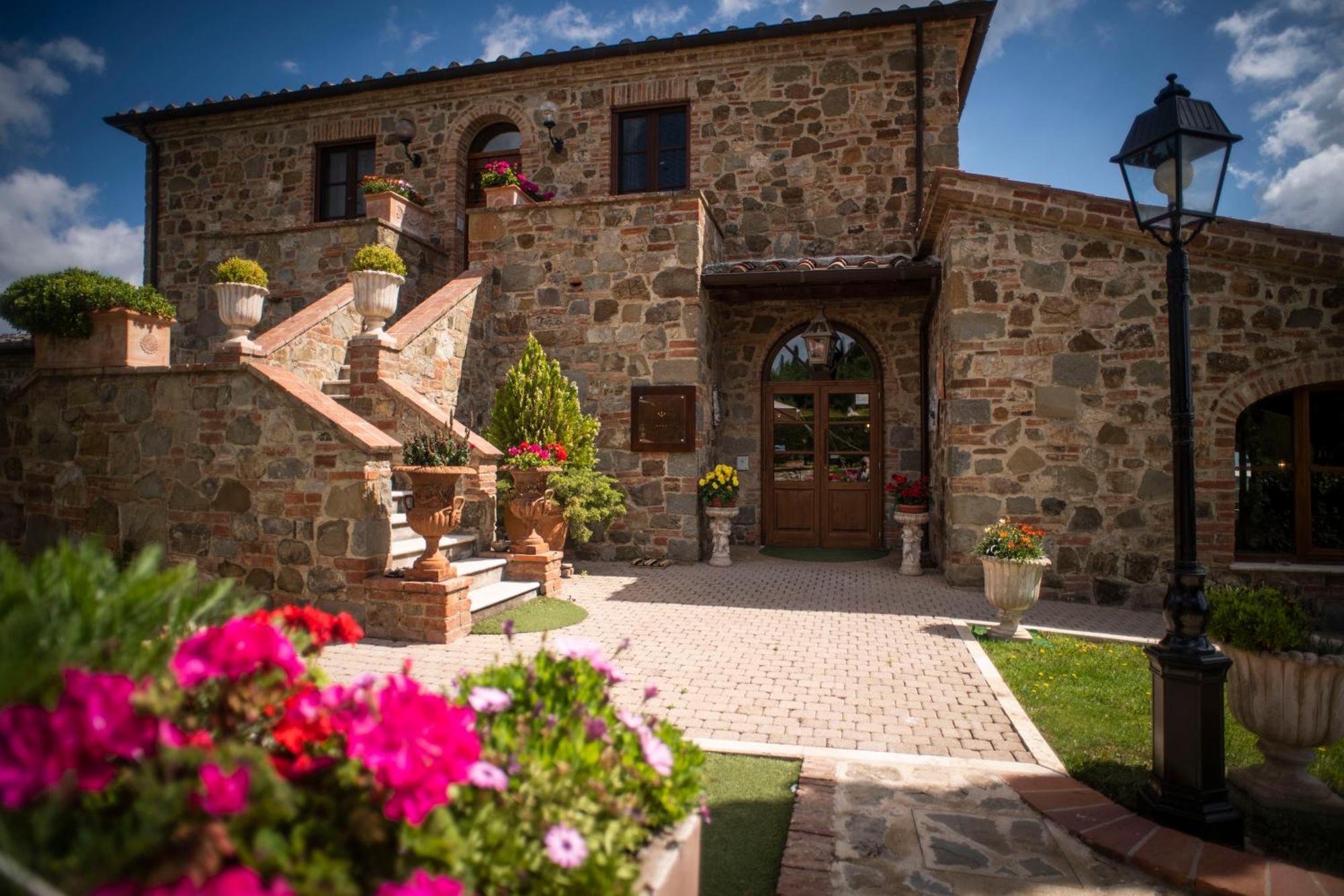 Poggio Paradiso Resort & Spa Montefollonico Экстерьер фото