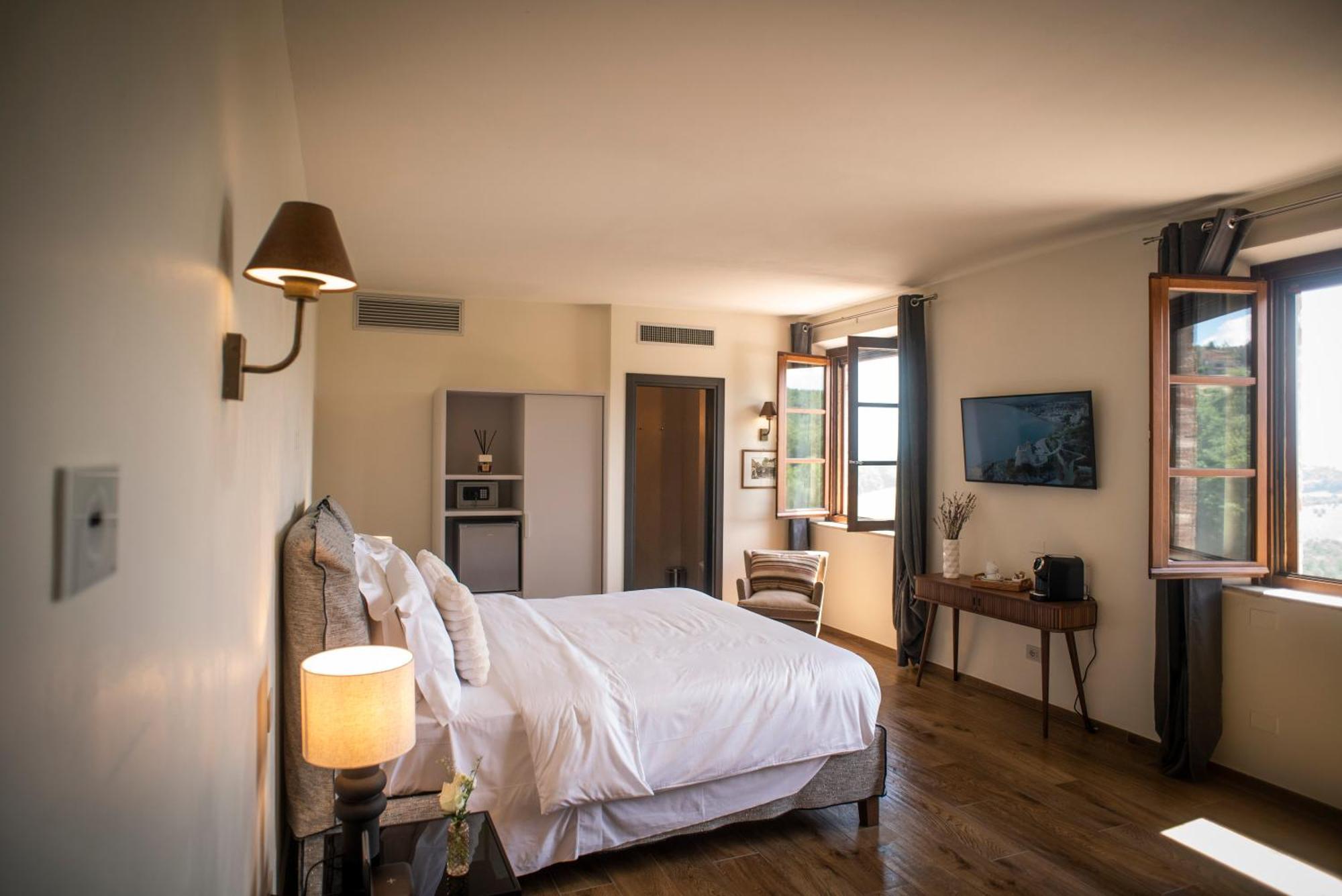 Poggio Paradiso Resort & Spa Montefollonico Экстерьер фото