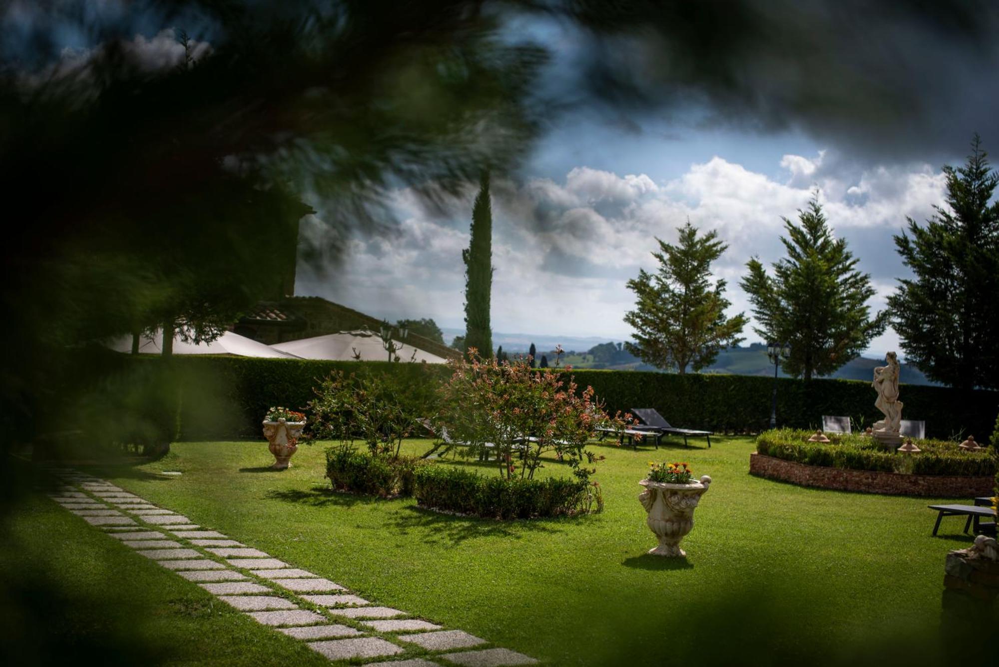 Poggio Paradiso Resort & Spa Montefollonico Экстерьер фото