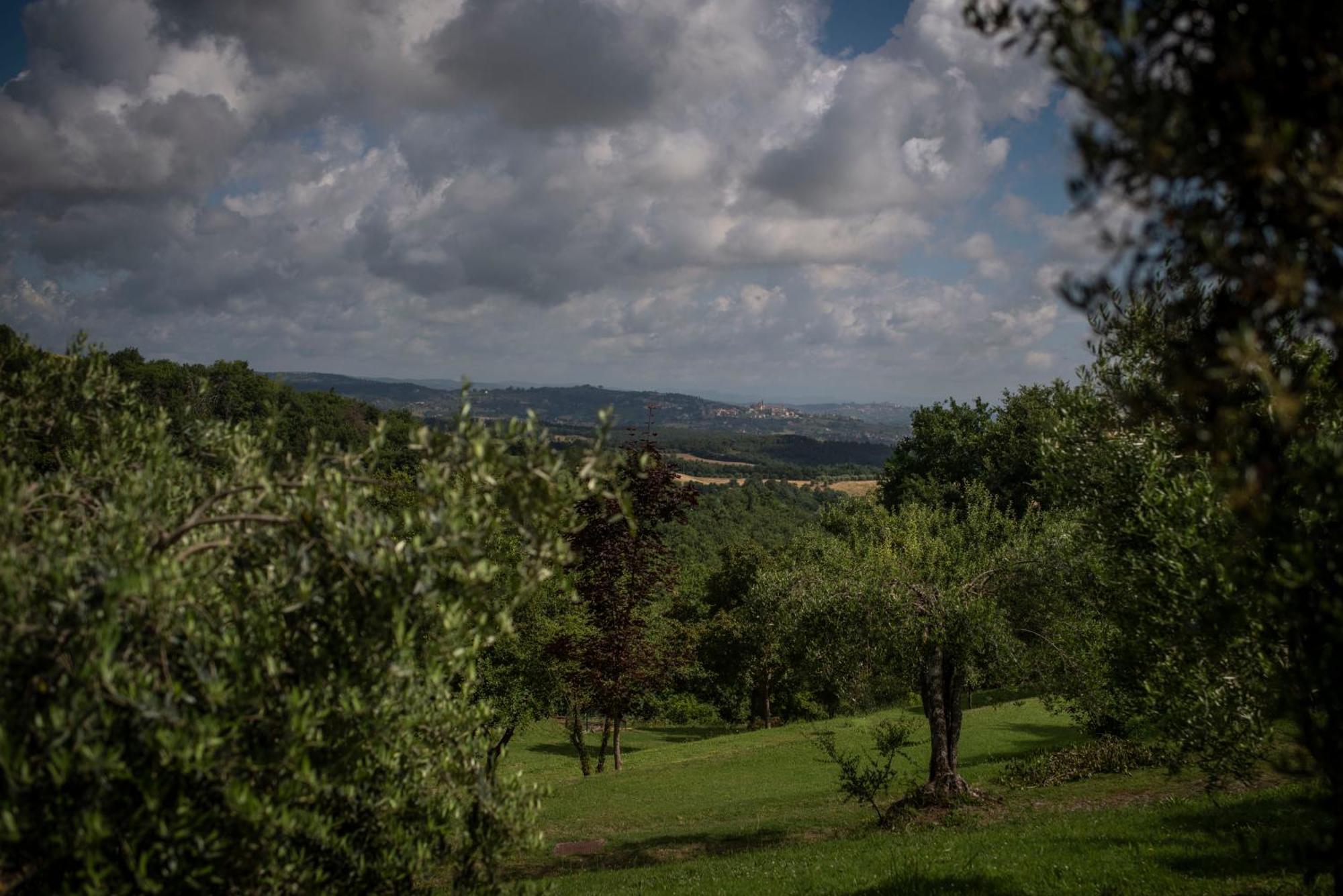 Poggio Paradiso Resort & Spa Montefollonico Экстерьер фото
